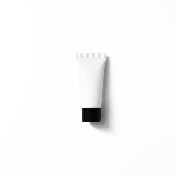 In Stock: 3g White Soft Tube for Cosmetic Refill with Inner Plug, Small Capacity Trial Size