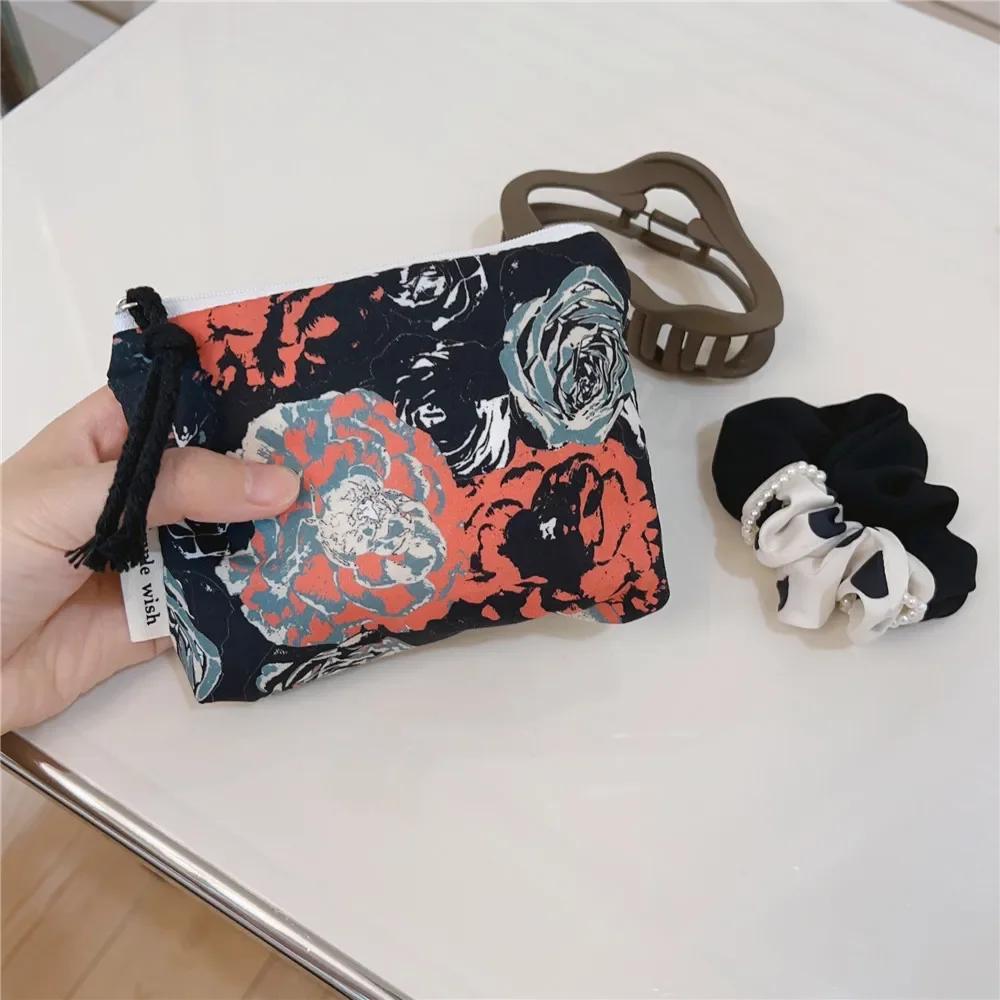 Cute Wallet Women Cotton Key Coin Purse Mini Coin Pouch Girls Floral Print Lipstick Sanitary Napkin Organizer Zipper Canvas Bags