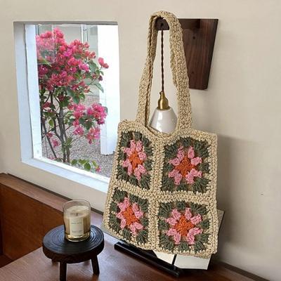 Quadratische Häkel-Schultertasche mit Blumen Lala 2b195