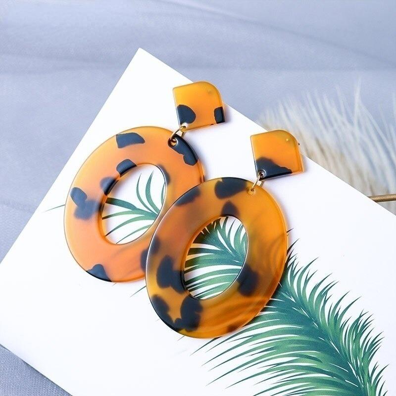 Cercei cu picătură acrilic cu model oval de modă europeană și americană pentru femei