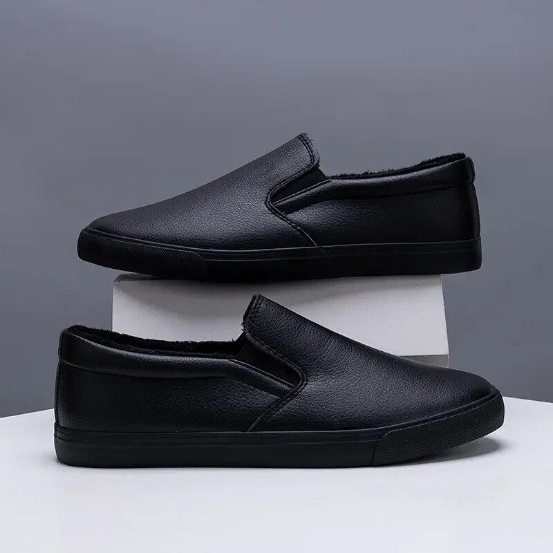 2025 Winter Men Shoes Pure Black Loafers Low-tops Warm Plush Flat Brand Male Footwear