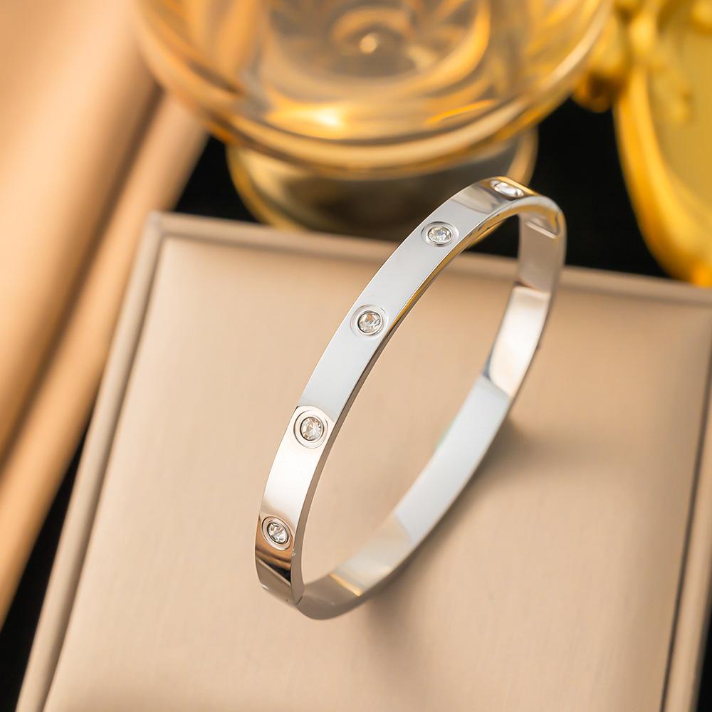 Europe And the United States Hot Selling Stainless Steel Braceelet Gold Zircon Inlaid Stainless  Bangles for Womem  Gift