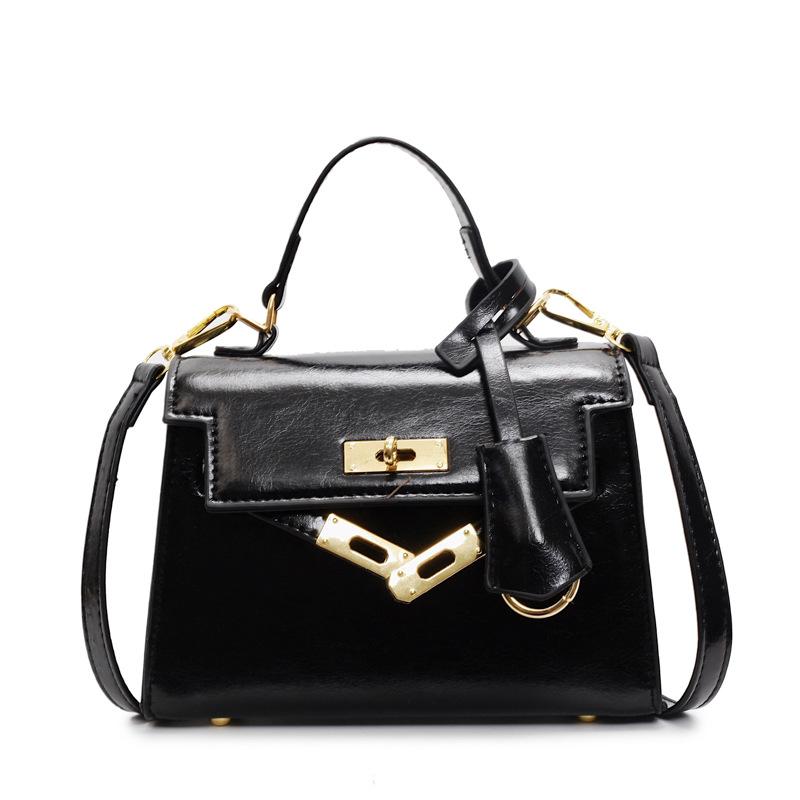 

Маленькая сумка Новая сумка Женская повседневная универсальная сумка-мессенджер Маленькая квадратная сумка Сумка чёрный