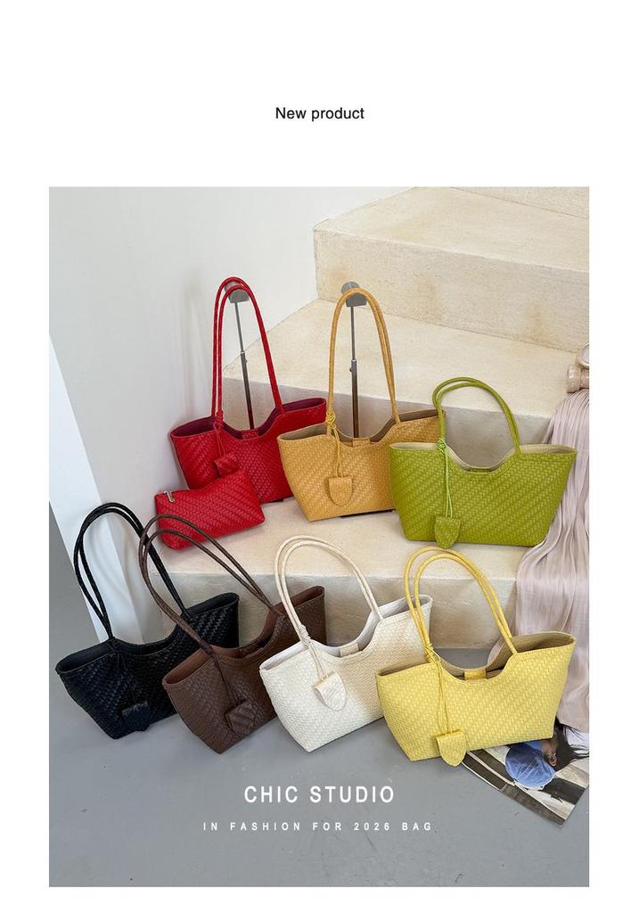 Chic Woven Tote Bag - Stylish, Large-Capacity Shoulder Bag for Casual Daily Commutes