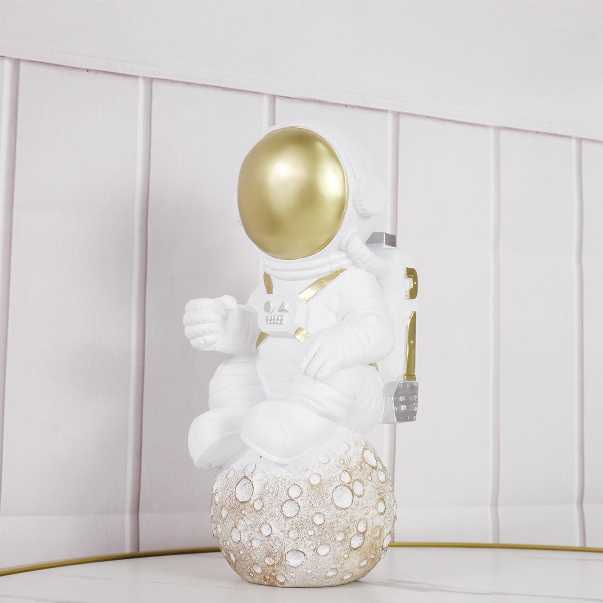 Nordic Creative TV Cabinet Astronaut Figurine – Modern Designer Decor for Room Beautification