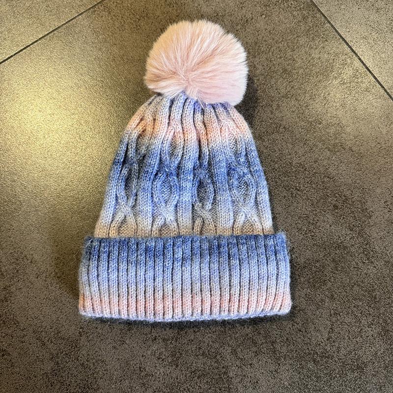 Warm Gradient Color Knit Cap For Adults For Autumn And Winter Use