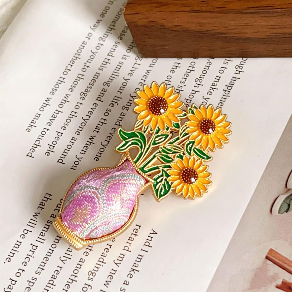 Creative Cartoon Drip Glaze Brooches Women Sunflower Bouquet Art Pins Cute Plant Exquisite Banquet Clothing Decor Jewelry Gift