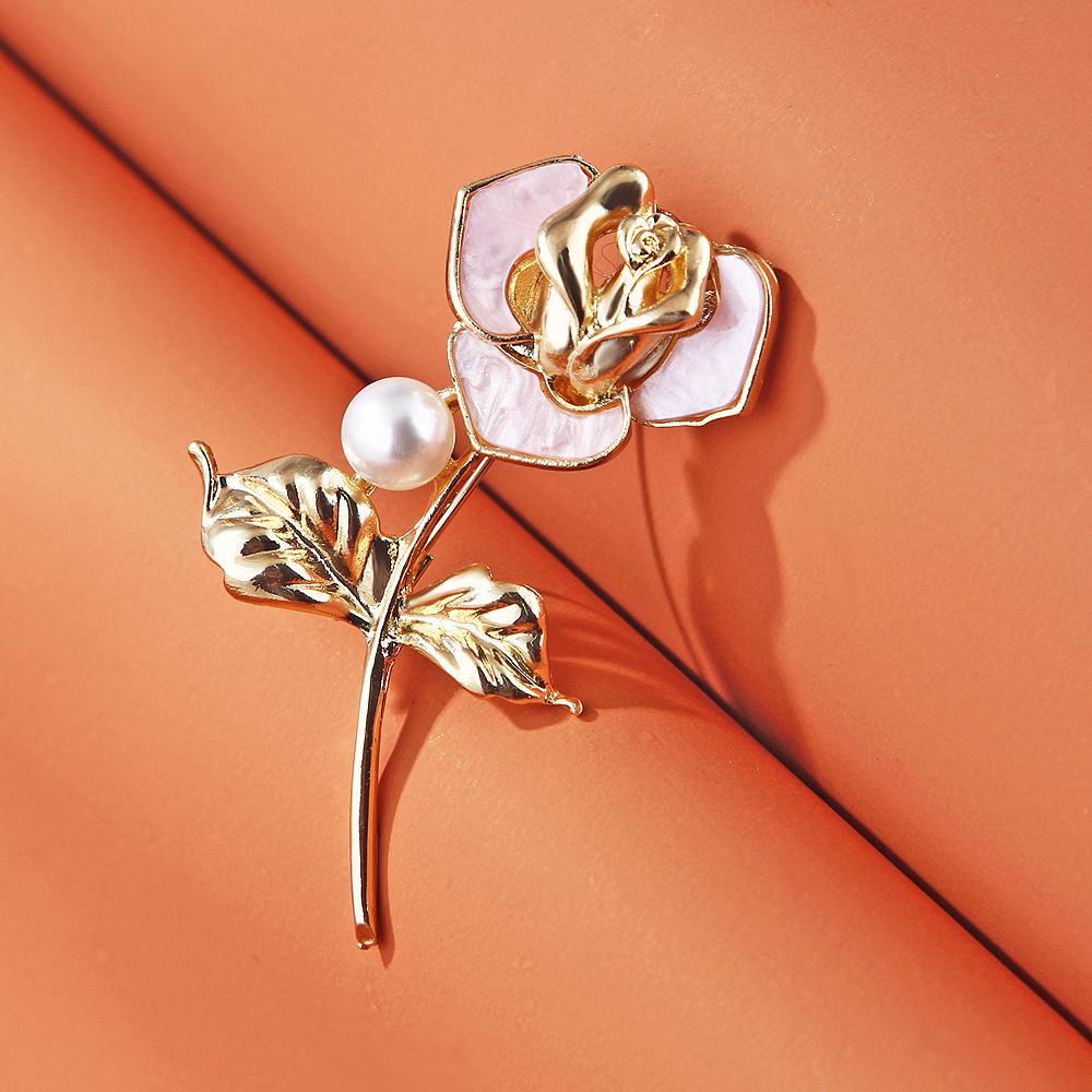 Rose Pearl Plate Brooch Female Temperament Pin 100% Match Coat & Suit Corsage Long-lasting Color Exquisite Cute BFF Gift