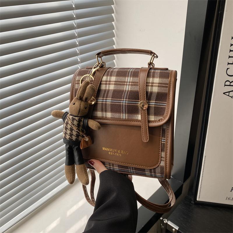 Trendy plaid fashion retro versatile student college style backpack women's leisure personality new early spring backpack