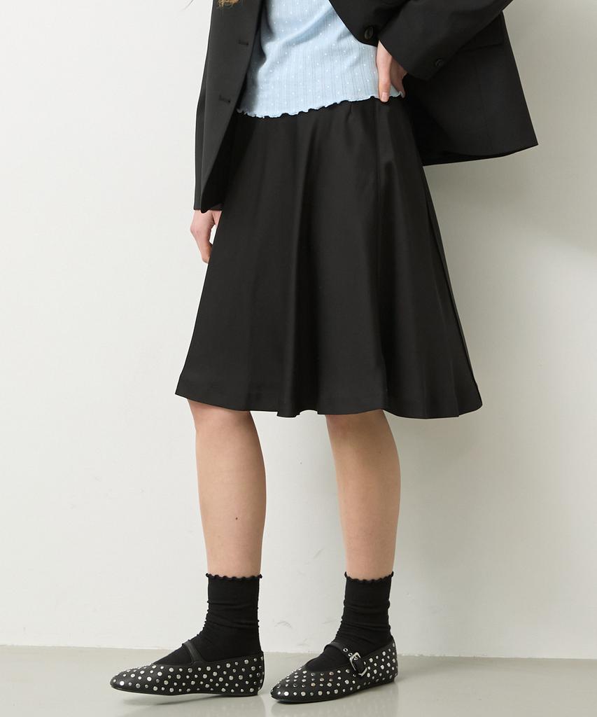 Nyuluki Flared Midi Skirt _Black