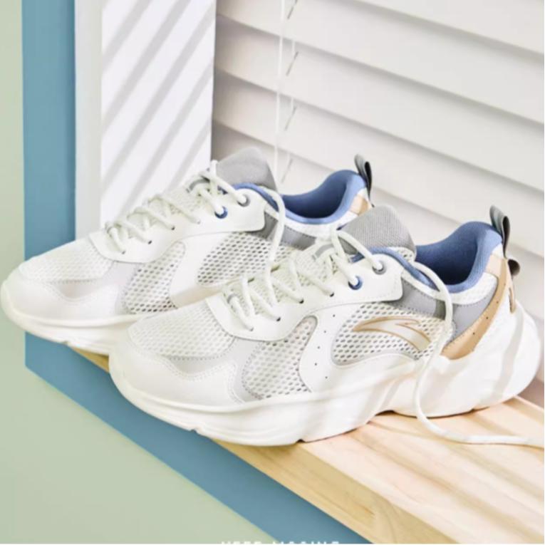 Anta Trendy Versatile Thick Sole Soft Bottom Wear Resistant Height Increasing Low Top Casual Shoes Men Casual Shoes White Brown 912428810-3