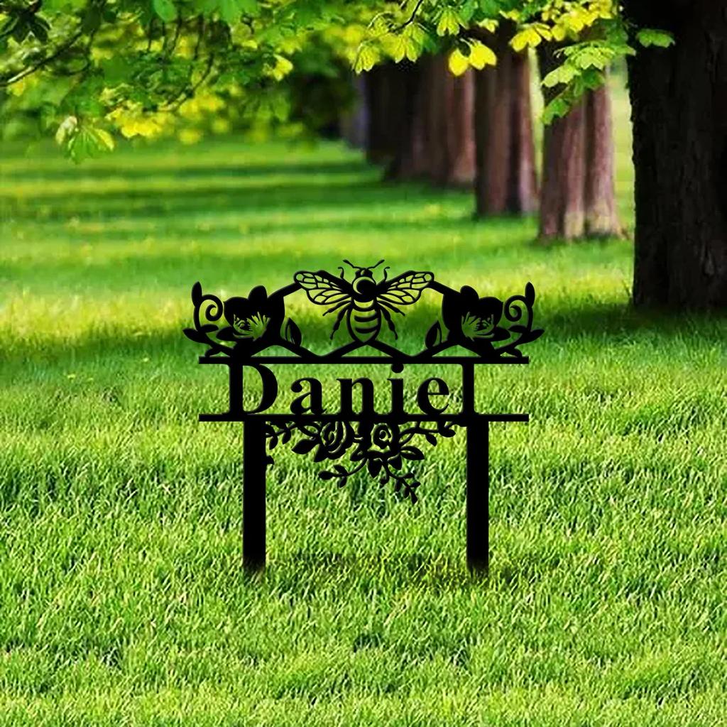 Metal Garden Stake Set, Bee Flower Yard Sign, Custom Name Garden Decor, Outdoor Honeybee Ornament, Lawn Art, Personalized Gift