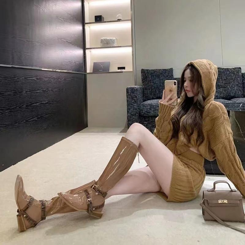 Autumn and Winter New Retro Fashion Hooded Knitted Twist Sweater + High Waist Stretch Bag Hip Skirt Two-piece Women