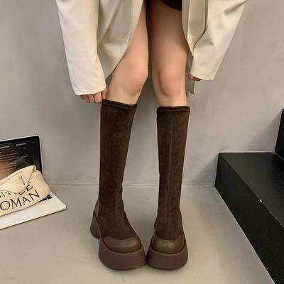 Stivali da moto invernali da donna in pelle scamosciata al ginocchio con zeppa a suola spessa calzini stivali corti a metà polpaccio scarpe autunnali e primaverili 2024