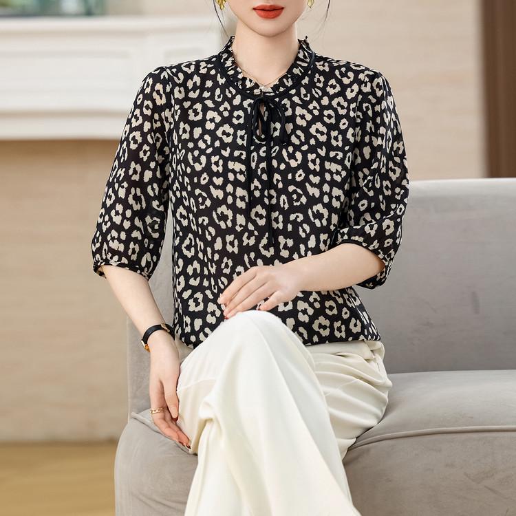 

Women s Summer 2026 Black Polka Dot Chiffon Shirt with Ruffle Edges and Tie-Up, Loose Mid-Sleeve Top for Middle-Aged Moms. 2XL чёрный