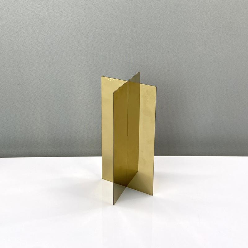 

Современный минималистский европейский минималистский геометрический металлический крест, модель дома, офиса продаж, гостиной, мягкие украшения