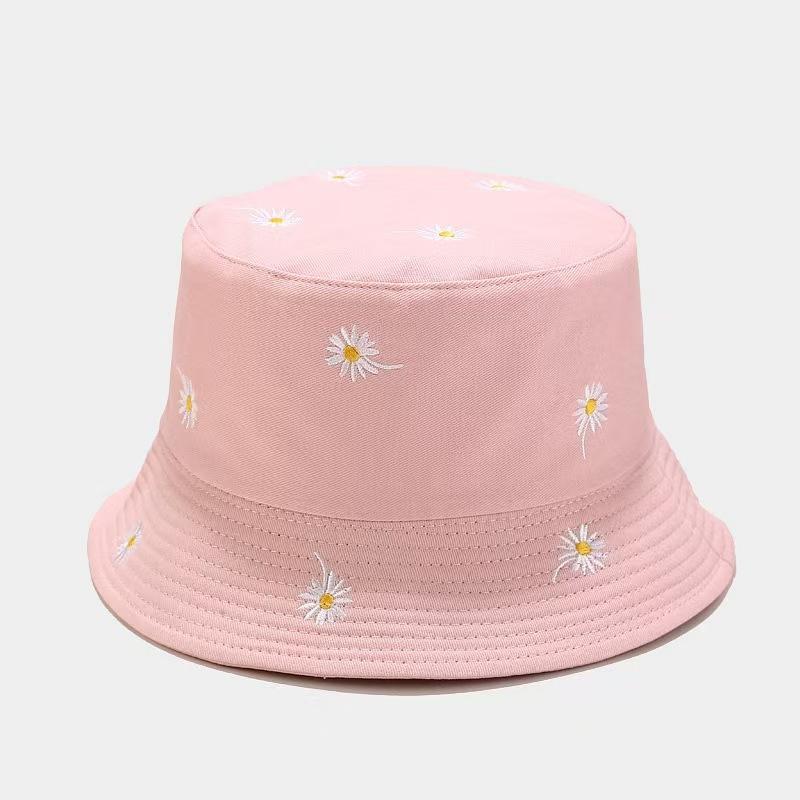 

Small Daisy Embroidered Double-sided Fisherman Hat Women s Spring and Summer Cotton Bucket Hat Outdoor Sun Protection Basin Hats 56-58cm рожевий