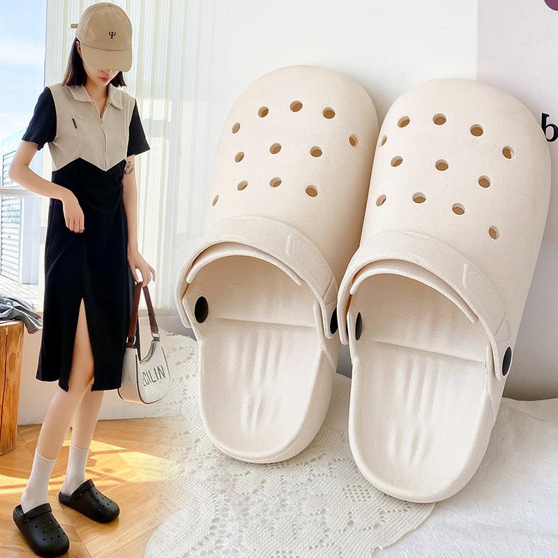 

New hole shoes female doctor nurse summer DIY thick-soled breathable outer wear women s wind bag head one-word cool slippers 38/39 коричневий