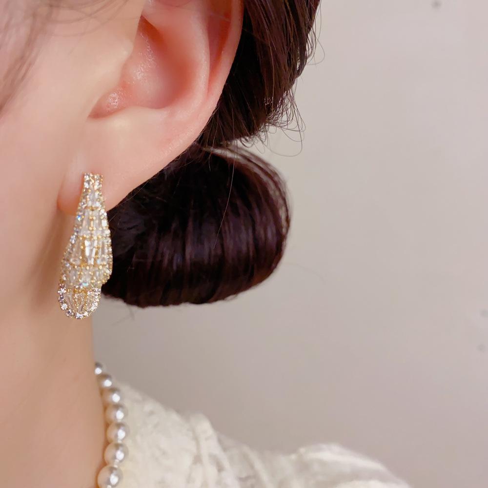 Women's Light Luxury Super Sparkling Exquisite Fashion Earrings