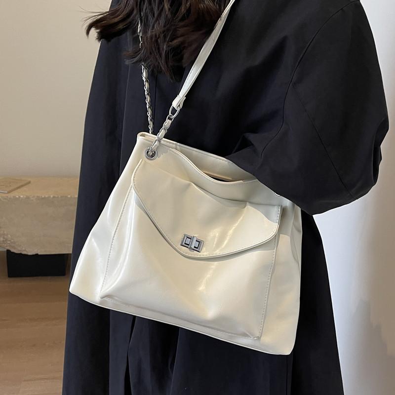 This Year, the Popular Silver Stray Bag Women's 2025 New Versatile Shoulder Underarm Bag Large-capacity Commuter Tote Bag