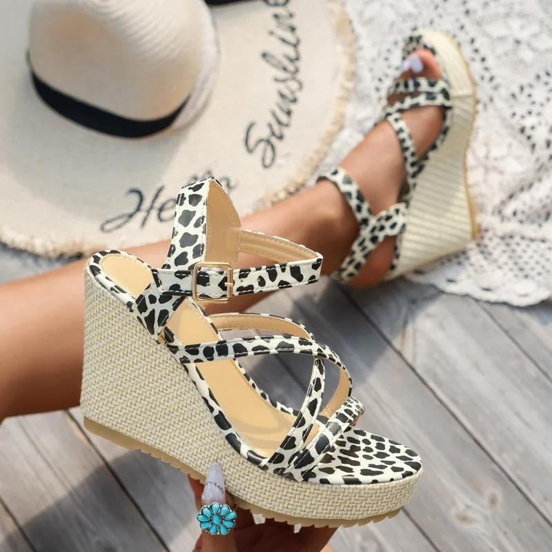 Fashion 2024 Hot Sale Women's Shoes Buckle Strap Women's Sandals Fashion Leopard Print Dress Sandals Women New Peep Toe Wedge Sandals