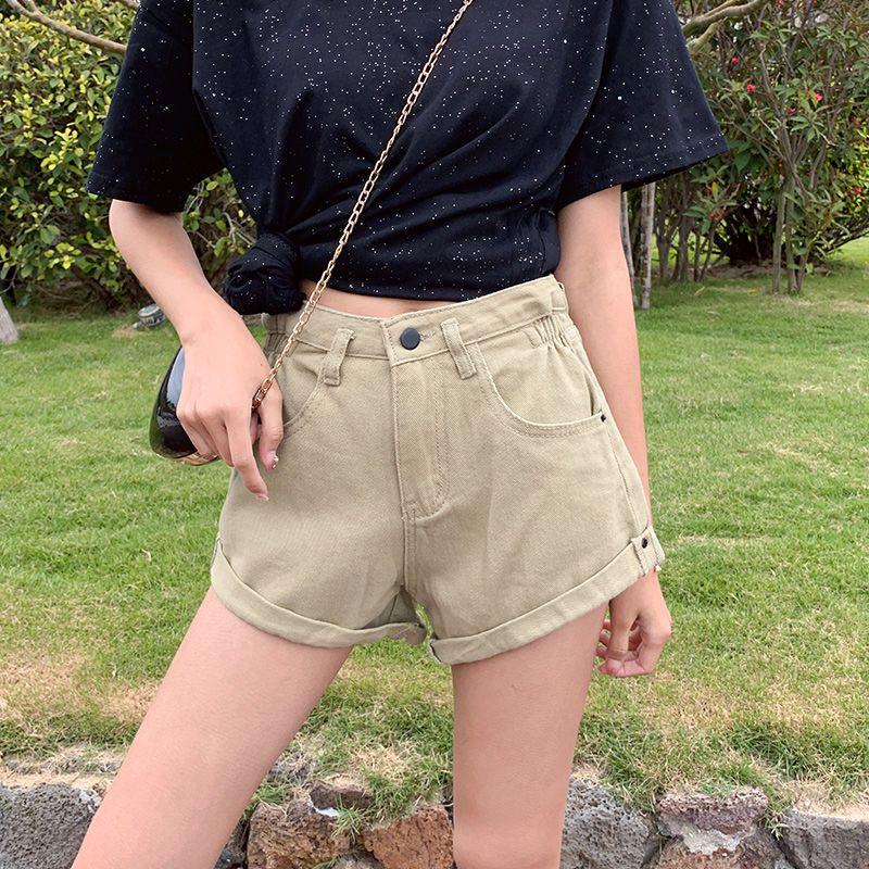 2024 Dámské džínové šortky s vysokým pasem plus size áčkového střihu - široké nohavice, ohrnuté, zeštíhlující letní trend