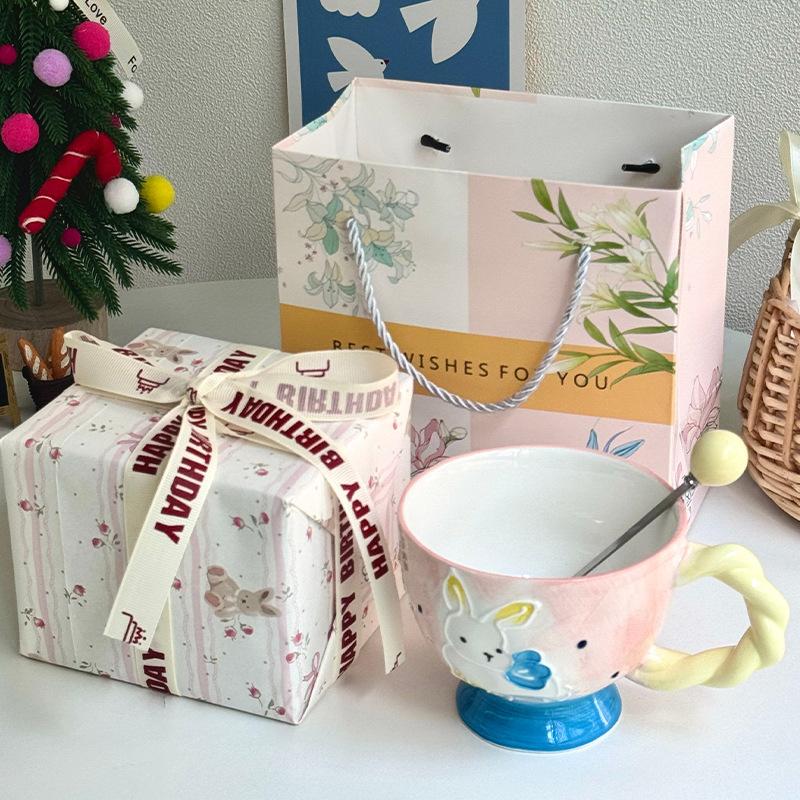 Niedlicher geprägter Häschen-Keramikkrug Unterglasurfarbe Kelch Büro Milch Frühstückstasse Geburtstagsgeschenk für Frauen
