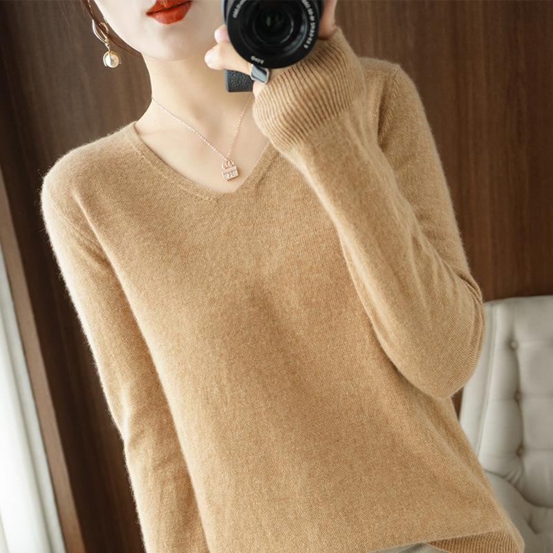 Women's V-Neck Pullover Sweater 2023 - Autumn/Winter Slimming Plus Size Basic Knit Top