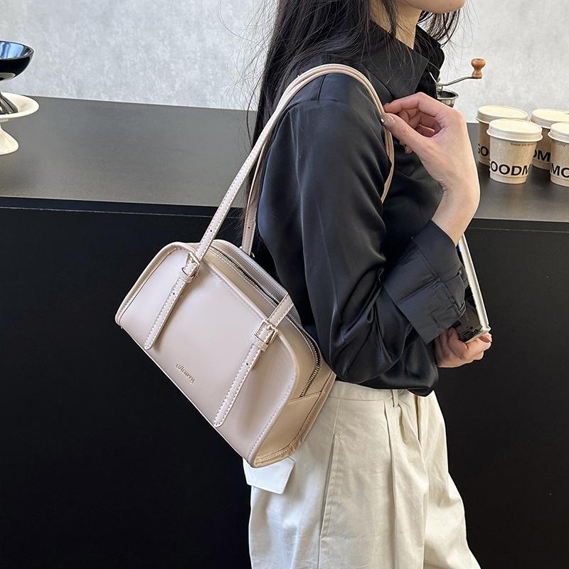 Casual Versatile Simple Shoulder Underarm Bag Work Commuter Bag Women's 2025 New Summer Fashion Bowling Bag