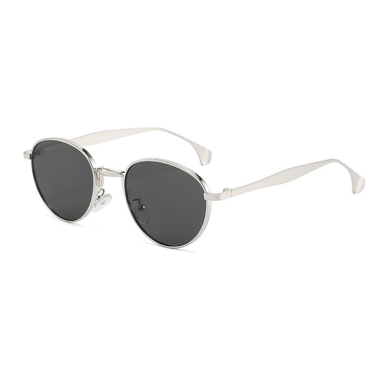 Retro European & American Oval Metal Sunglasses - Unisex, Fashion Street Style, UV Protection for Driving.