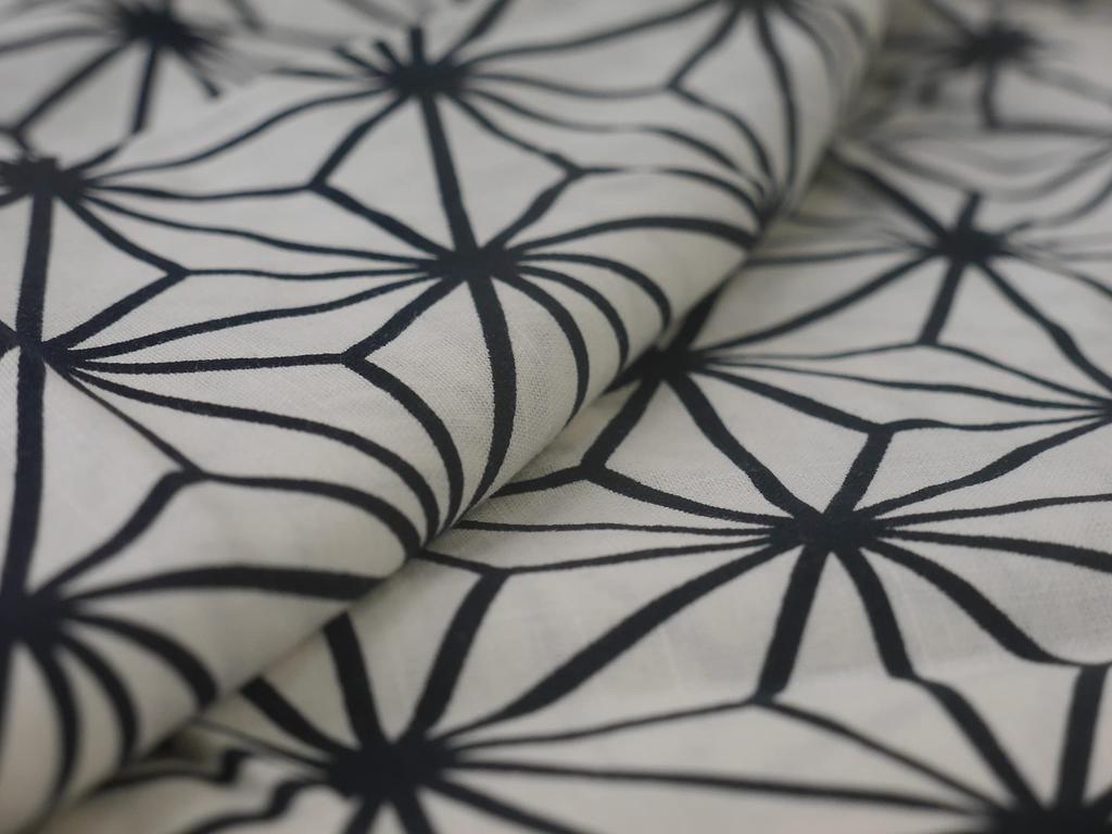 NISHIORI Polka and Hemp Leaf Separate Easy To Dress Boys' Jinbei, Dinosaur, Shark, Dot, Design, Pieces, (130cm, Dinosaur)