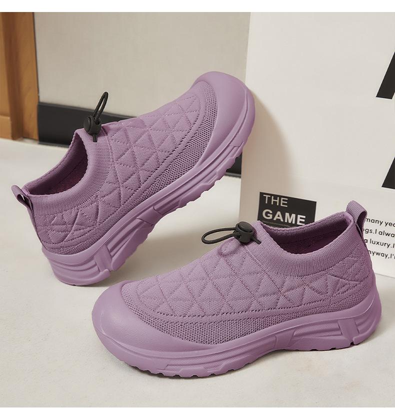 Women's Spring Soft Sole Slip-On Mom Shoes - Comfortable and Fashionable Old Beijing Style
