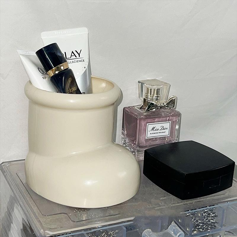 Creative Boot Shape Makeup Brushes Boxes Multi-purpose Pencil Holder Desktop Sundries Storage Box Organizer Home Decoration