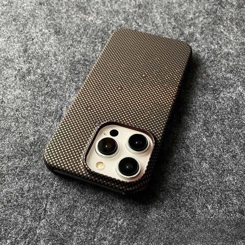 Applicable To iPhone17promax Carbon Fiber Pattern Mobile Phone Case Half Pack Magnetic Suction Apple 15 Ultra-thin PC Anti-drop Sheath
