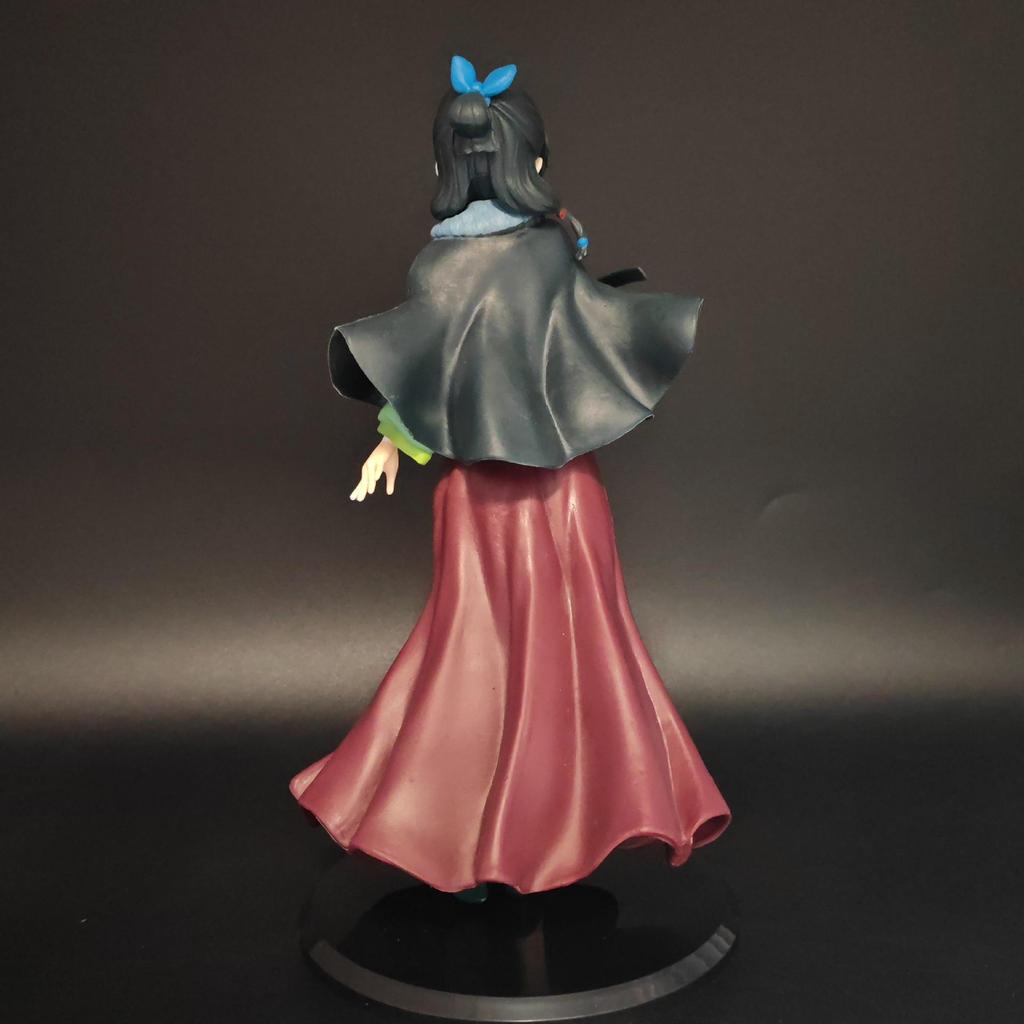 The Apothecary Diaries: Girl with Cloak and Cat Anime Figure Ornament