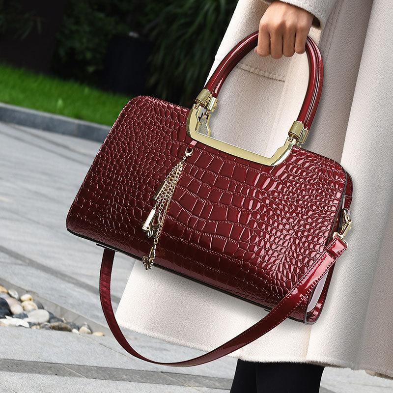 Ladies' Handbag, Patent Leather Crocodile Pattern Shoulder Bag, High-end Sense, Large Capacity Bag, Commuting Tote Bag