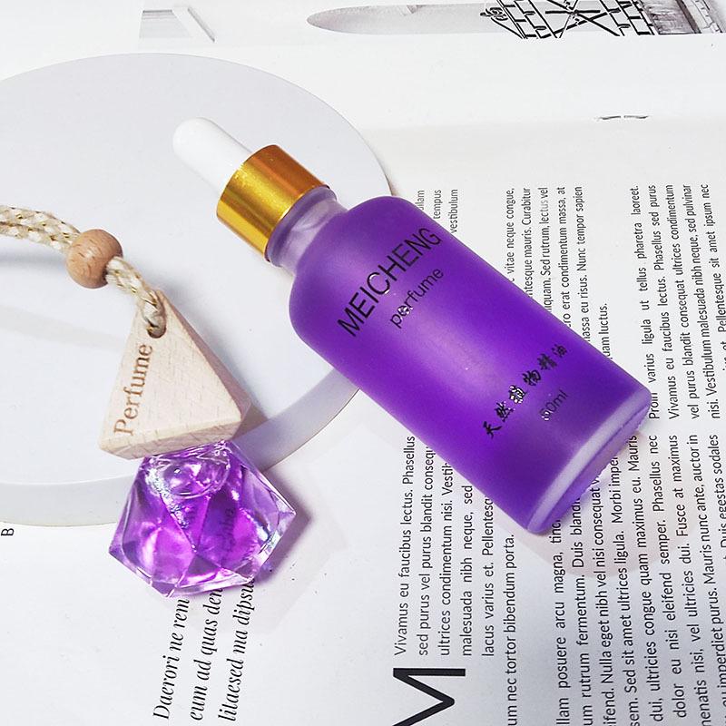 High-End Car Perfume Pendant: Essential Oil Hanging Diffuser for Men and Women Fragrance