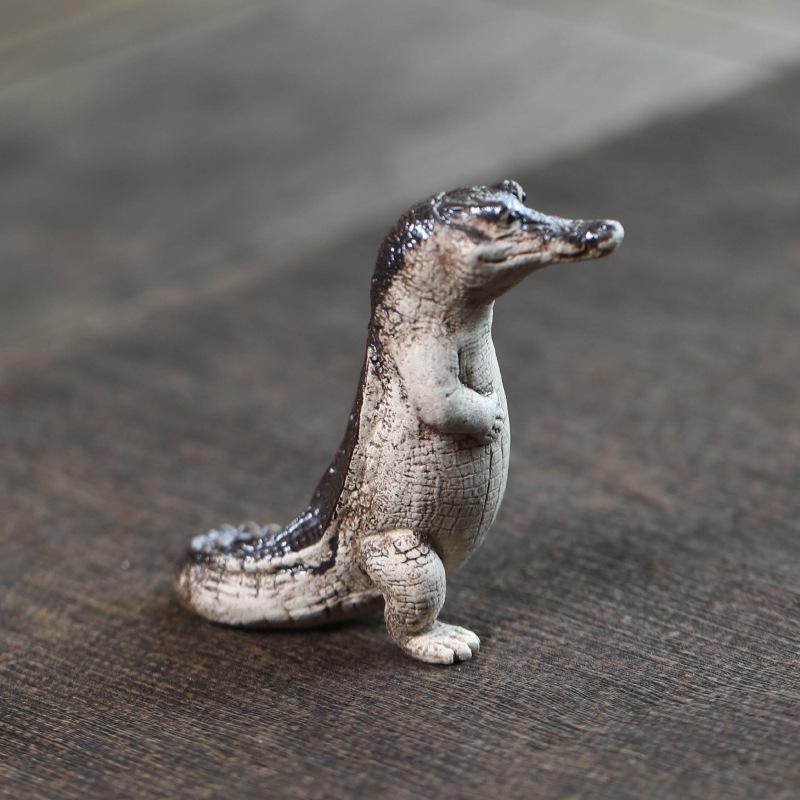 Исинская фиолетовая глина Крокодил Финансовый Барон Чайный питомец Японская чайная скульптура Чайная фигурка Игрушки для игры Чайная статуэтка Украшения Мастерство