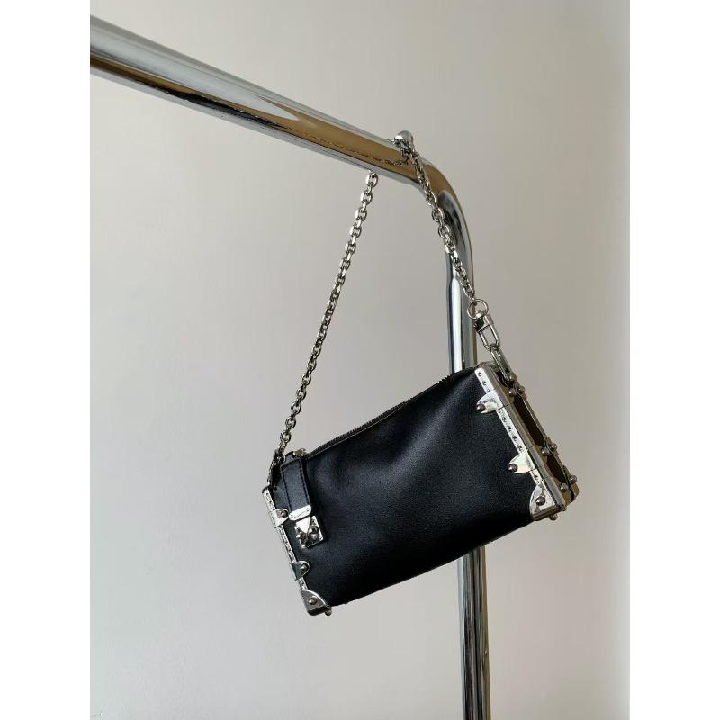 

Сумка-коробка из мягкой коровьей кожи Dark Element, черная с серебристым замком, универсальная, трендовая, для通勤, на плечо, женская 23*4*12cm