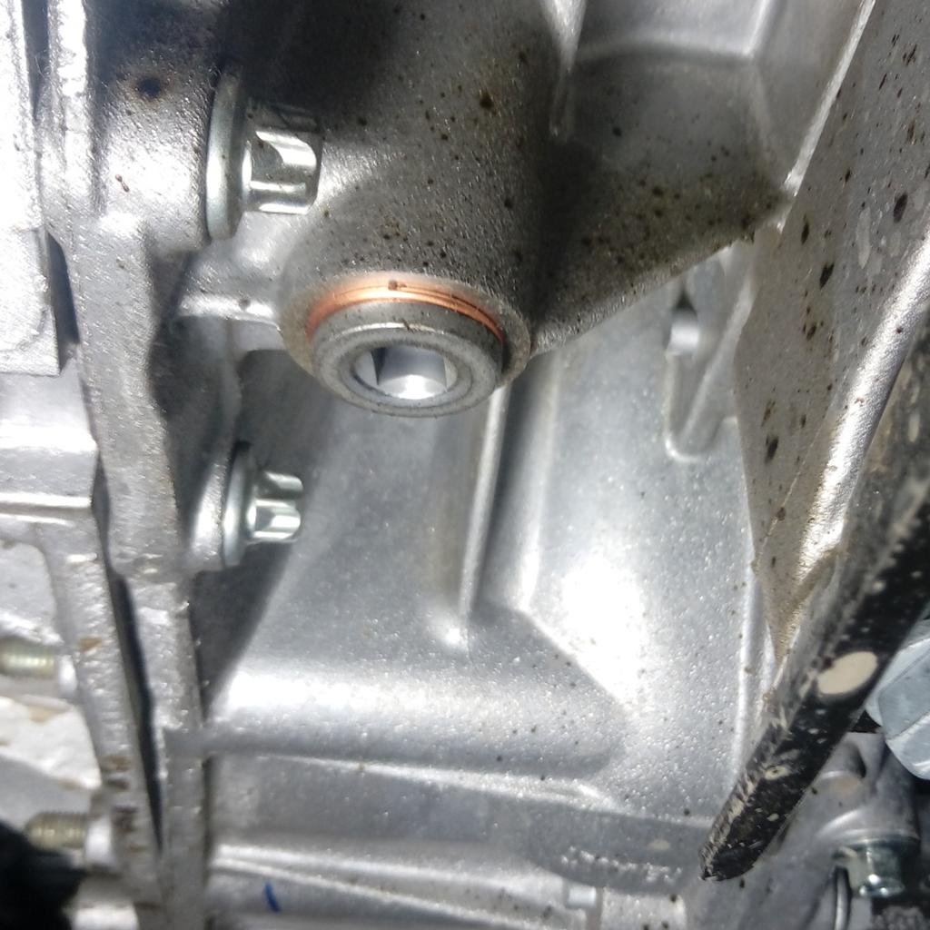 Cheap 10Pcs/Set Oil Drain Plugs Washers Gaskets 1102601M02 fit For