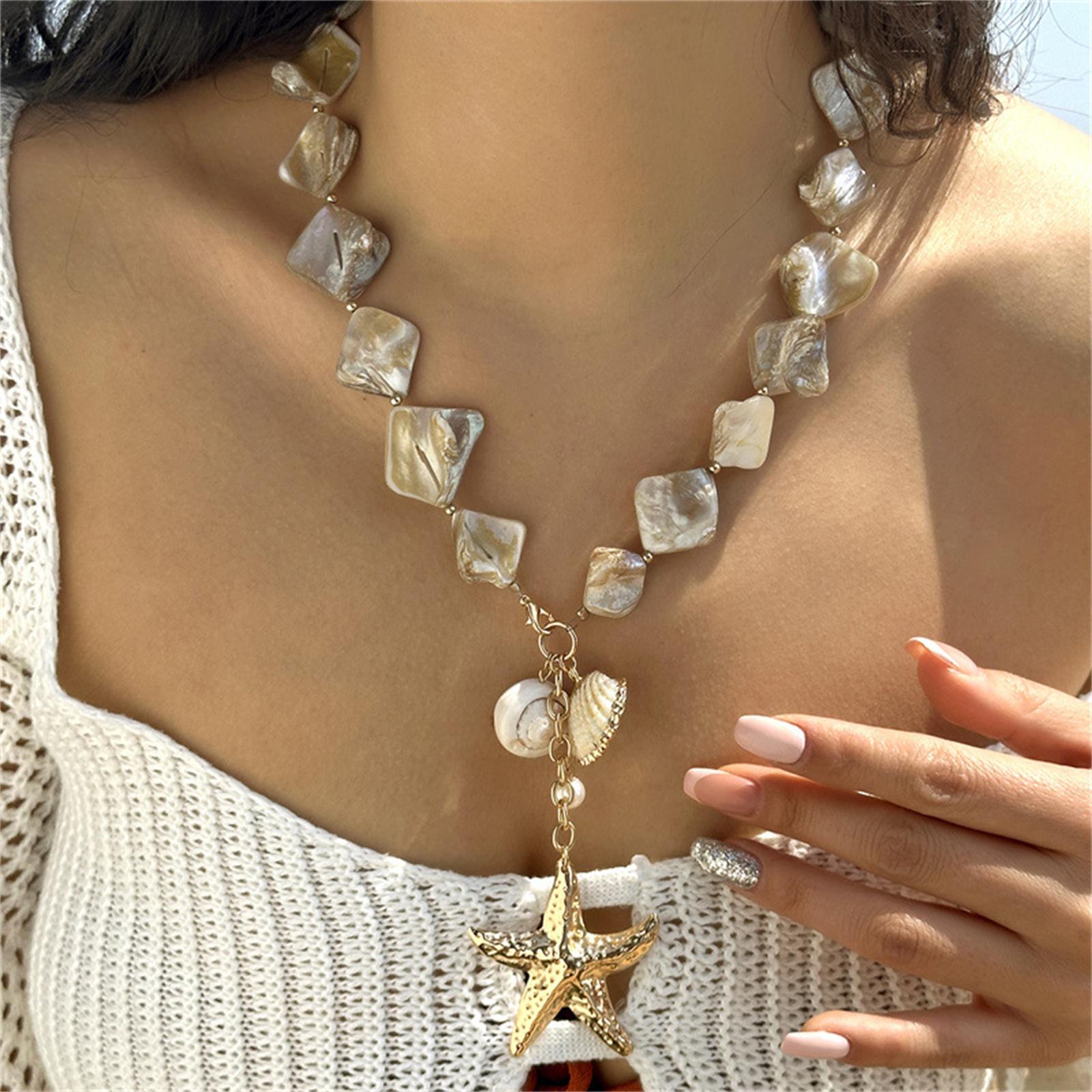 

Chunky Gold Seashell Necklaces For Women Chunky Blue Statement Pearl Pendant Necklace Dainty Summer Beach Fashion Jewelry one size белый