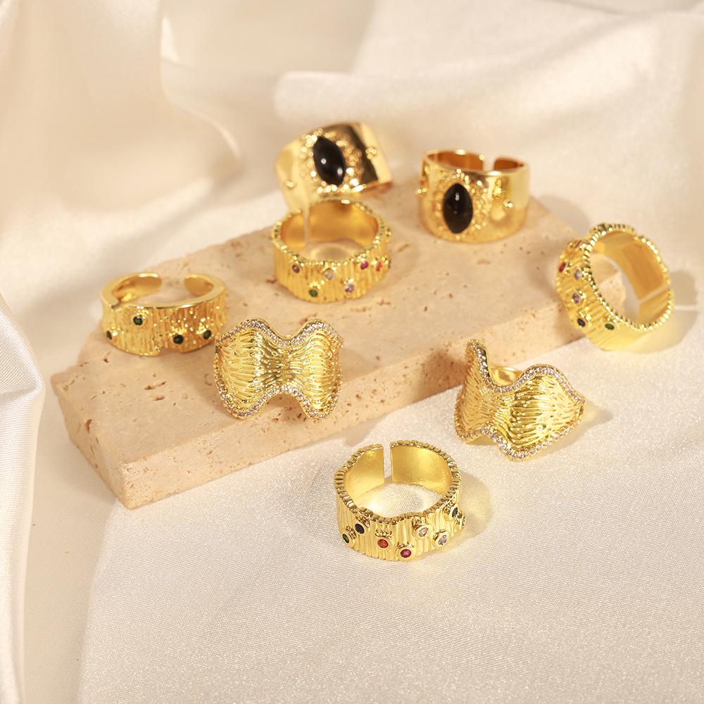 

Hong Kong Style Geometric Enamel Diamond Ring in Elegant Copper Design