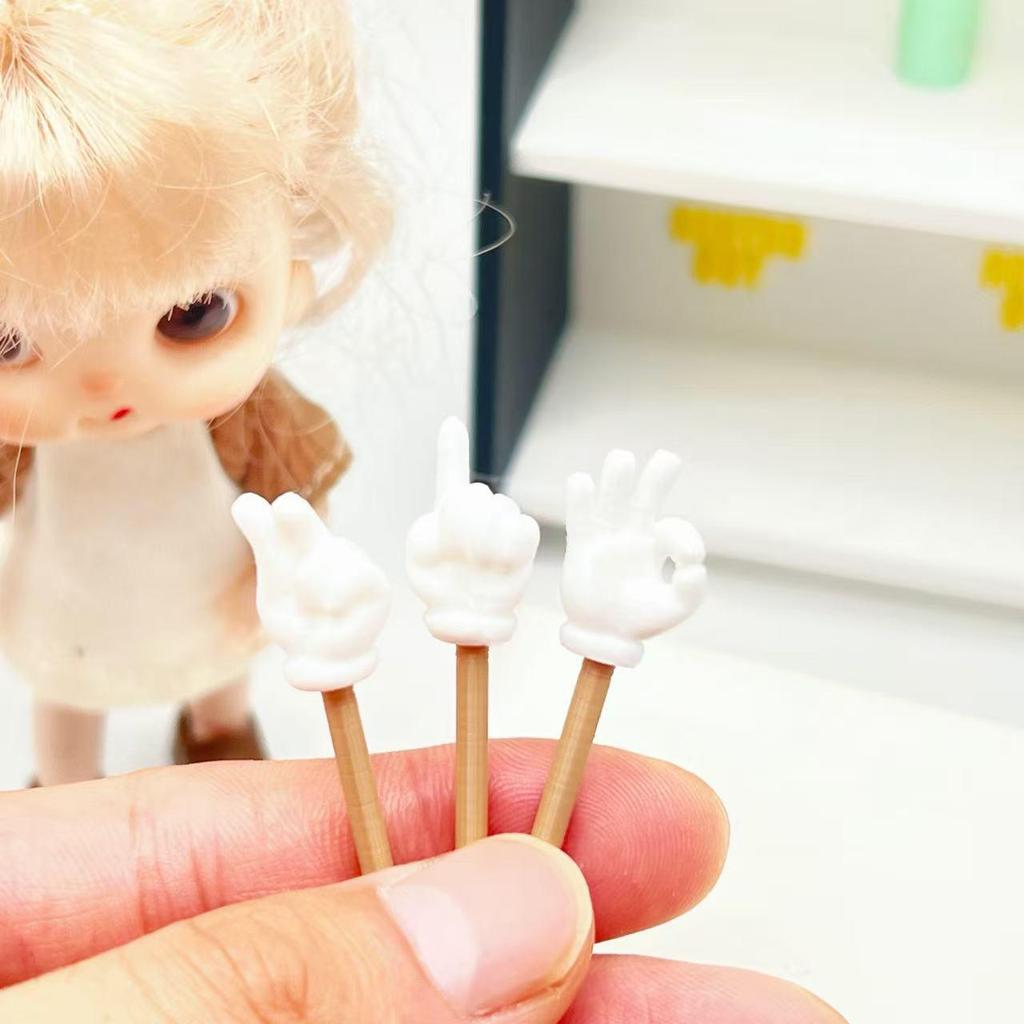 12-Minute Miniature Tiny Creative Baton Dollhouse Accessories: DIY BJD Playhouse Ornaments, Perfect for Festival Gifts