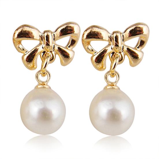 Earrings Bowknot Faux Pearl Design Beautiful Alloy Jewelry Gift Ear Stud for Party