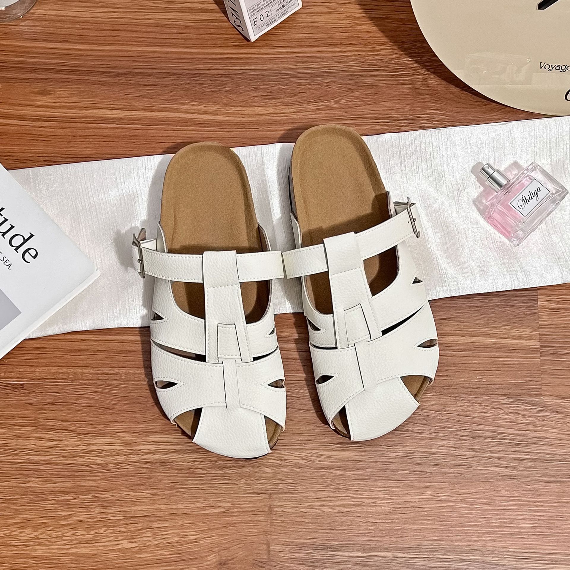 

Grape mother summer new platform Boken shoes women s wear high-end retro Roman sandals women s woven women s shoes 40 белый