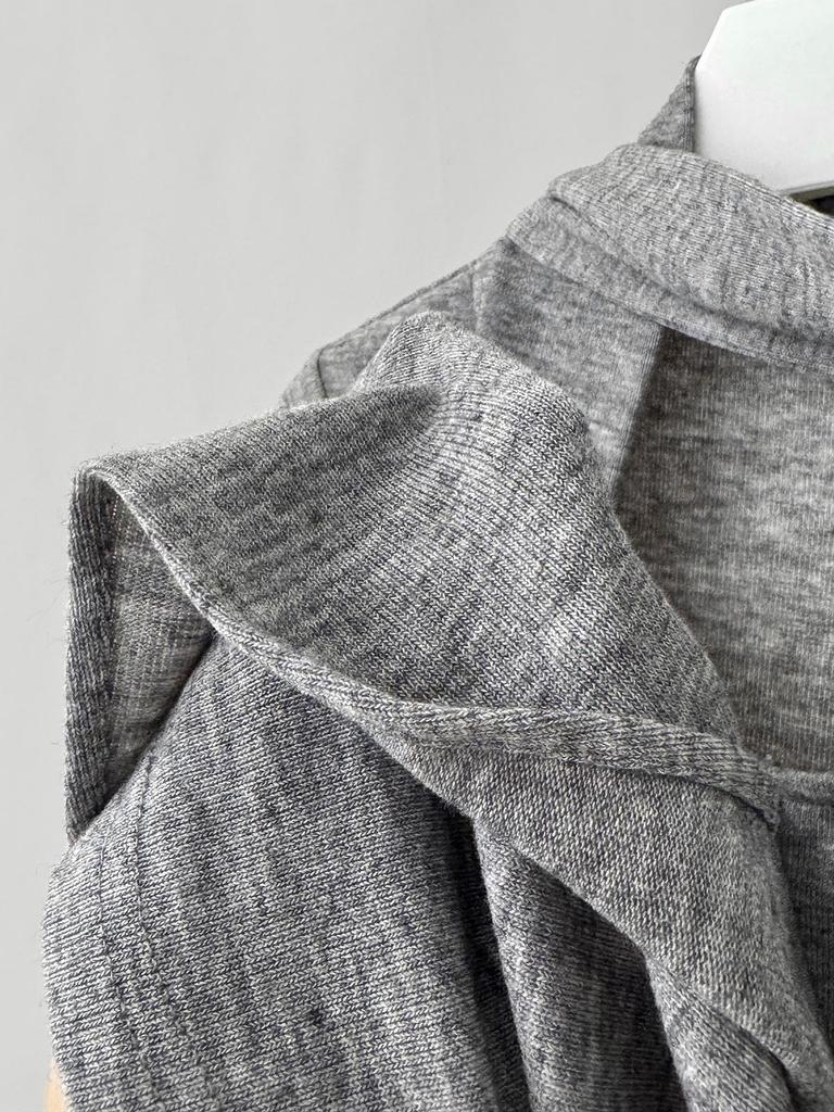 LOOPIN Spring Asymmetrical Textured Ruffled Knit T-shirt for Women