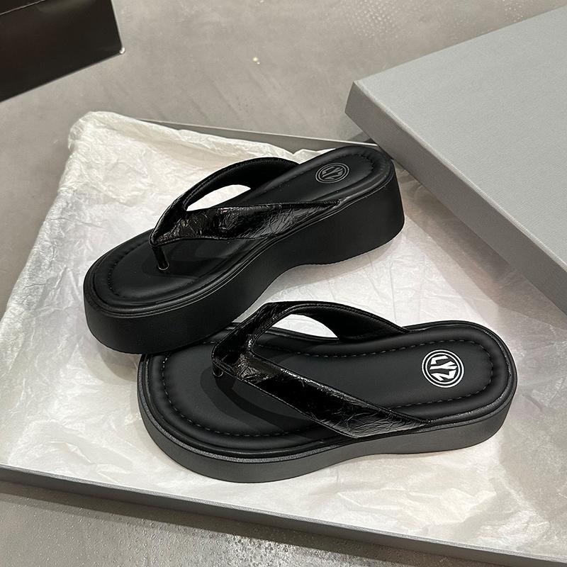 Fashion Female Shoes Rubber Flip Flops House Slippers Platform Slides Fashion 2025 Hawaiian Summer Soft Luxury Casual Leisure Rubber Fli