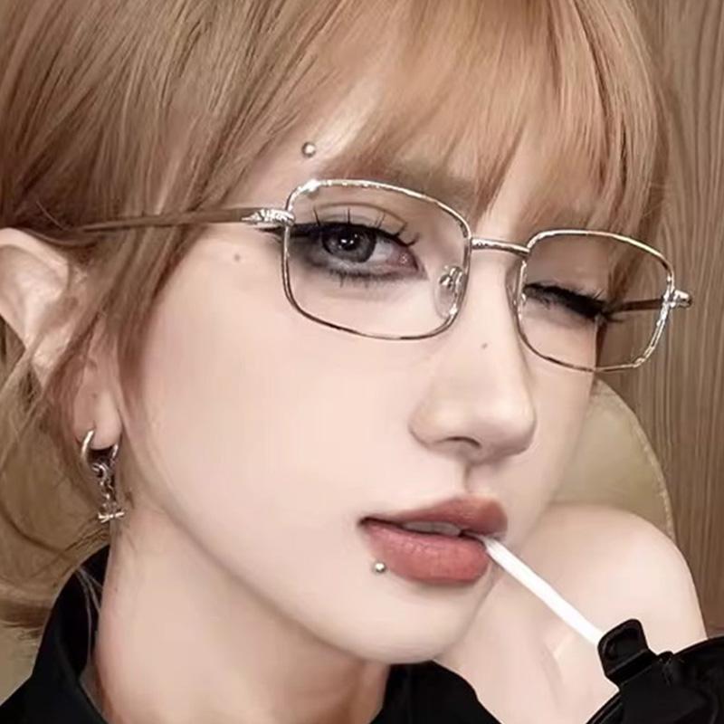 Punk Vintage Y2K Small Square Frame Glasses Eyeglasses for Women Blue Light Blocking Glasses Cosplay Party Decoration Streetwear