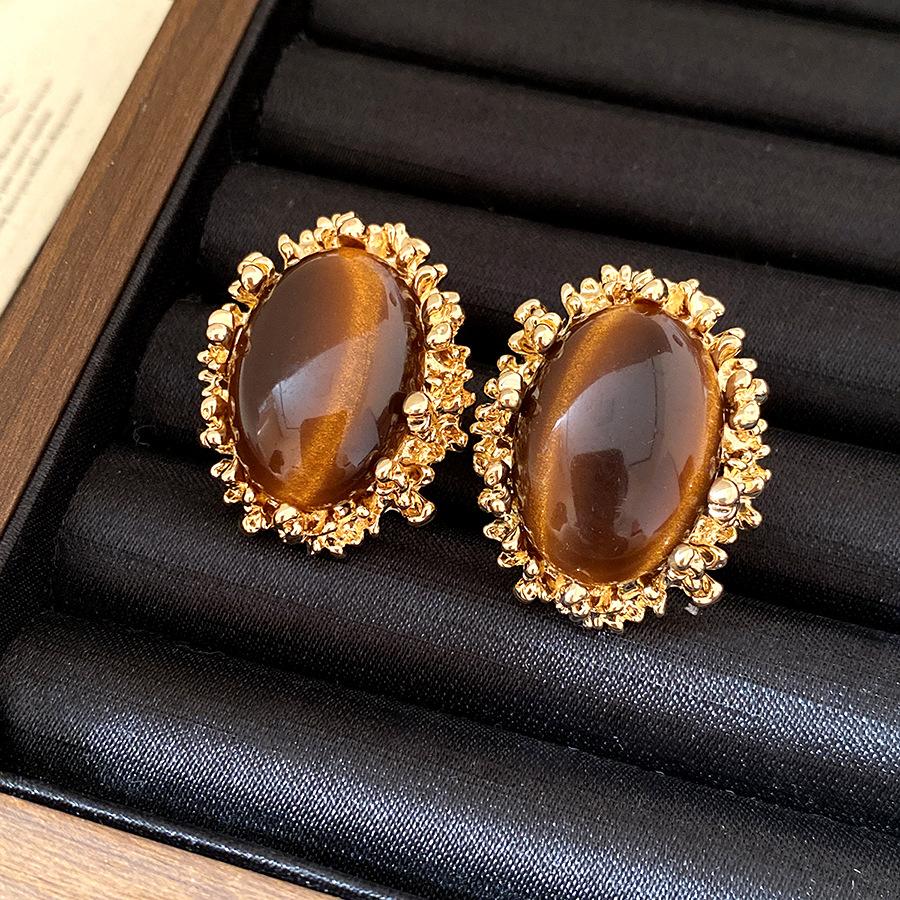

Silver Needle Oval Folded Tiger s Eye Earrings Maillard Vintage Court Style Earrings Light Luxury Premium Earrings Women