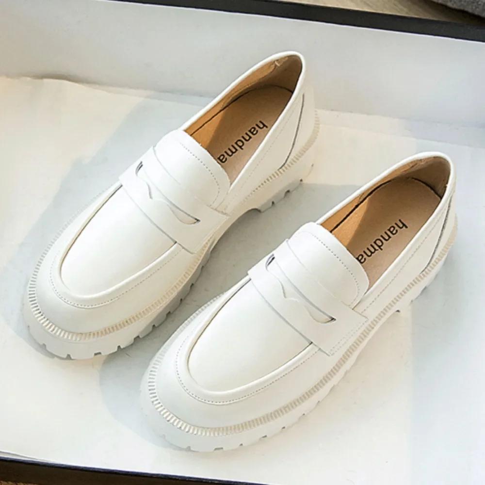 Scarpe da Donna Nuovi Mocassini da Donna in Vera Pelle Versatili Stile College Casual Scarpette Bianche da Donna Scarpe con Zeppa Alte 4.5